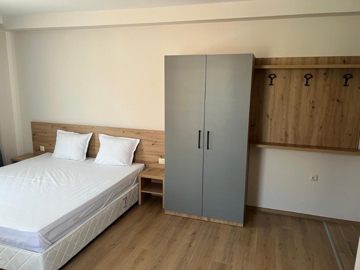 Stamatovi Family Hotel Pomorie Ngoại thất bức ảnh
