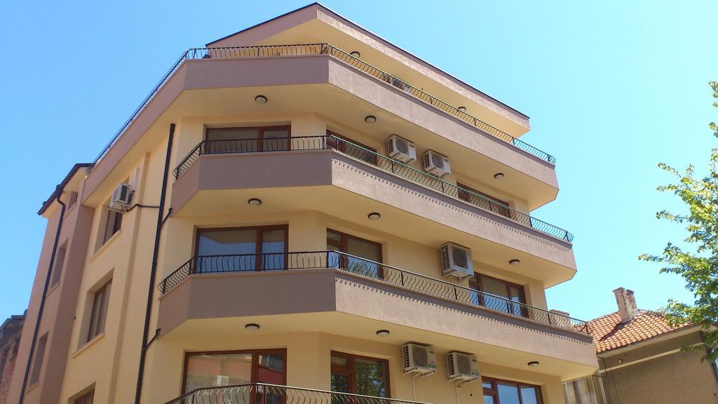 Stamatovi Family Hotel Pomorie Ngoại thất bức ảnh