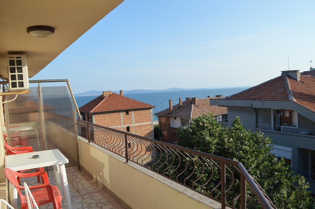 Stamatovi Family Hotel Pomorie Ngoại thất bức ảnh